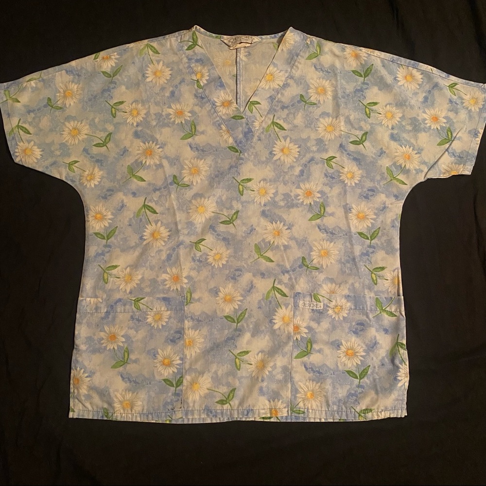 SCRUB TOPS - Picture 10 of 16